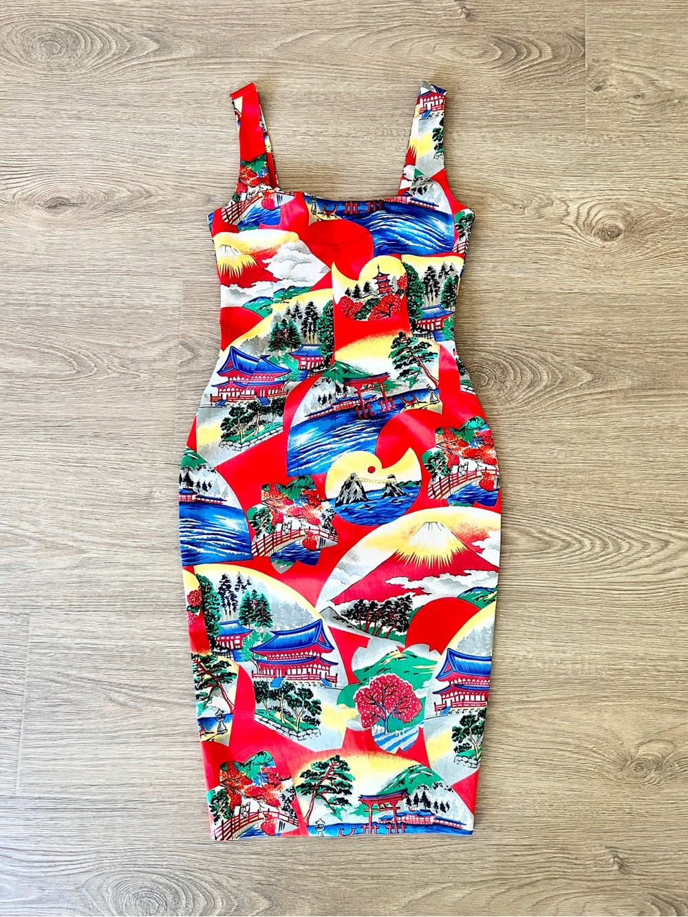 Vintage DOLCE & GABBANA S/S 2000 Japanese Scenes Printed Satin Slip Dress in Red - Picture 5 of 13